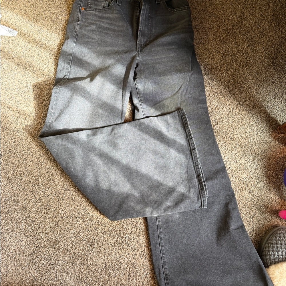 Levi's Women's bell bottom Jeans in black